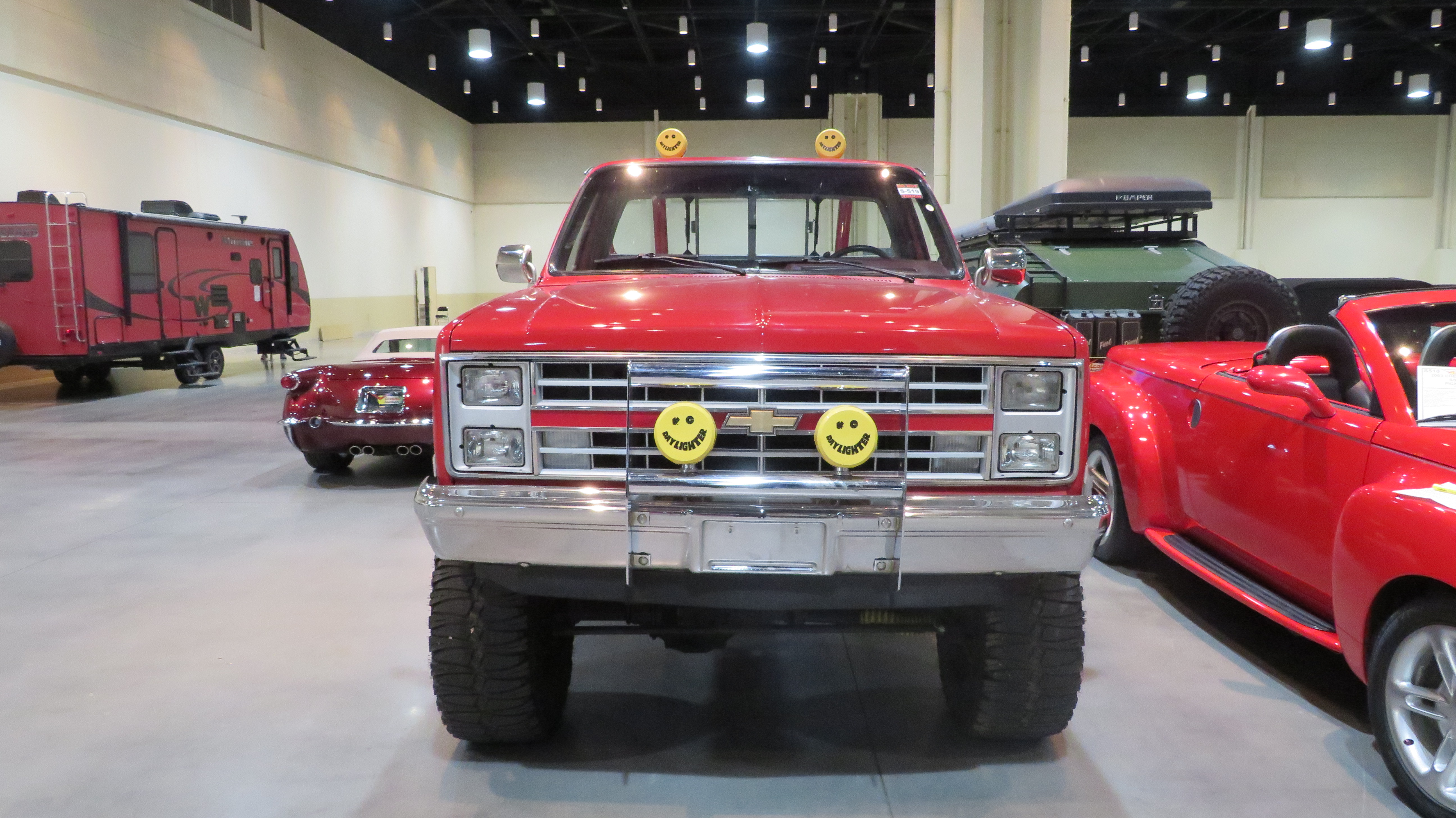 2nd Image of a 1985 CHEVROLET K10