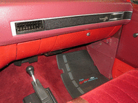 Image 7 of 12 of a 1985 CHEVROLET K10