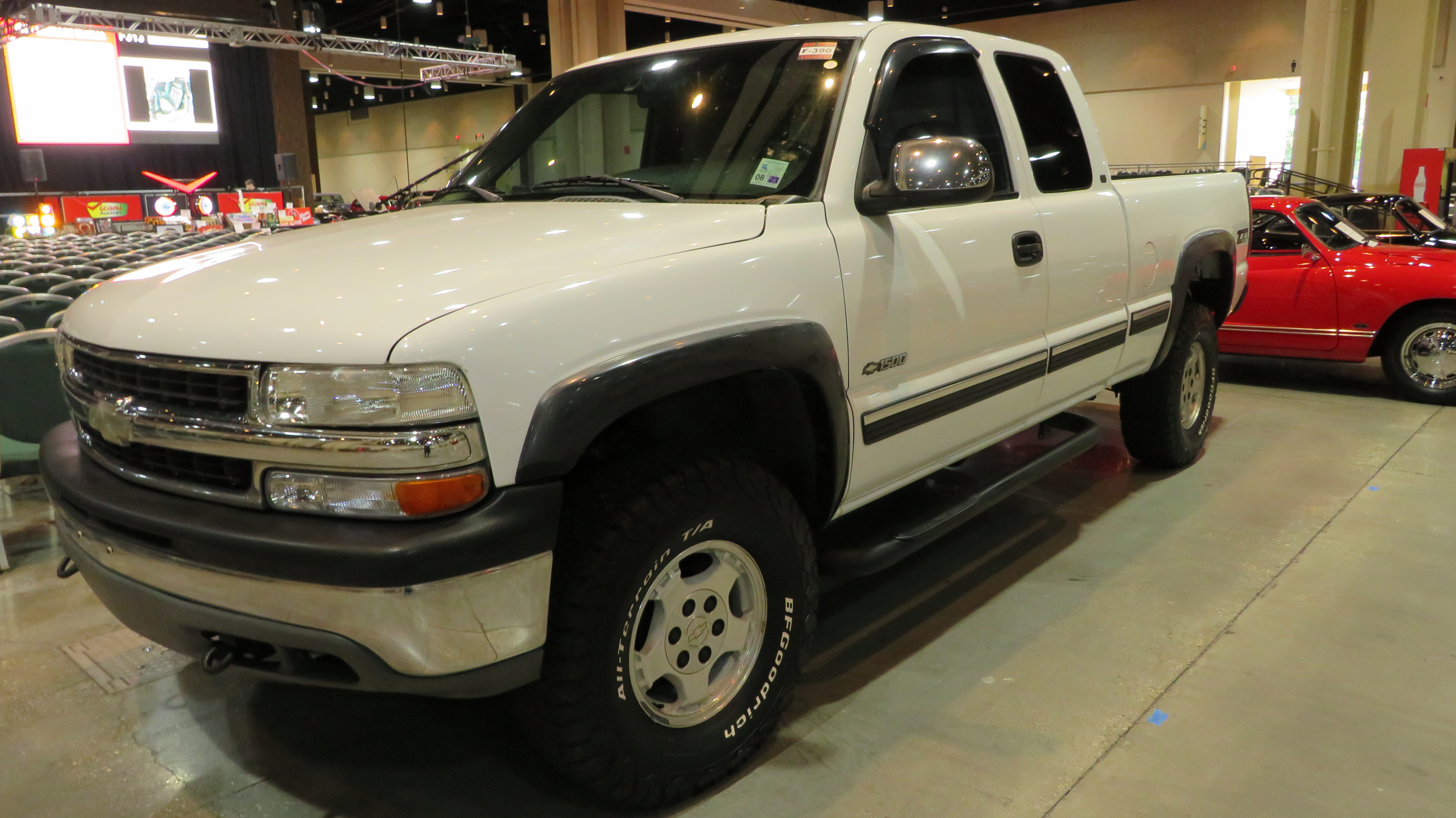 0th Image of a 2000 CHEVROLET SILVERADO 1500 LS Z71