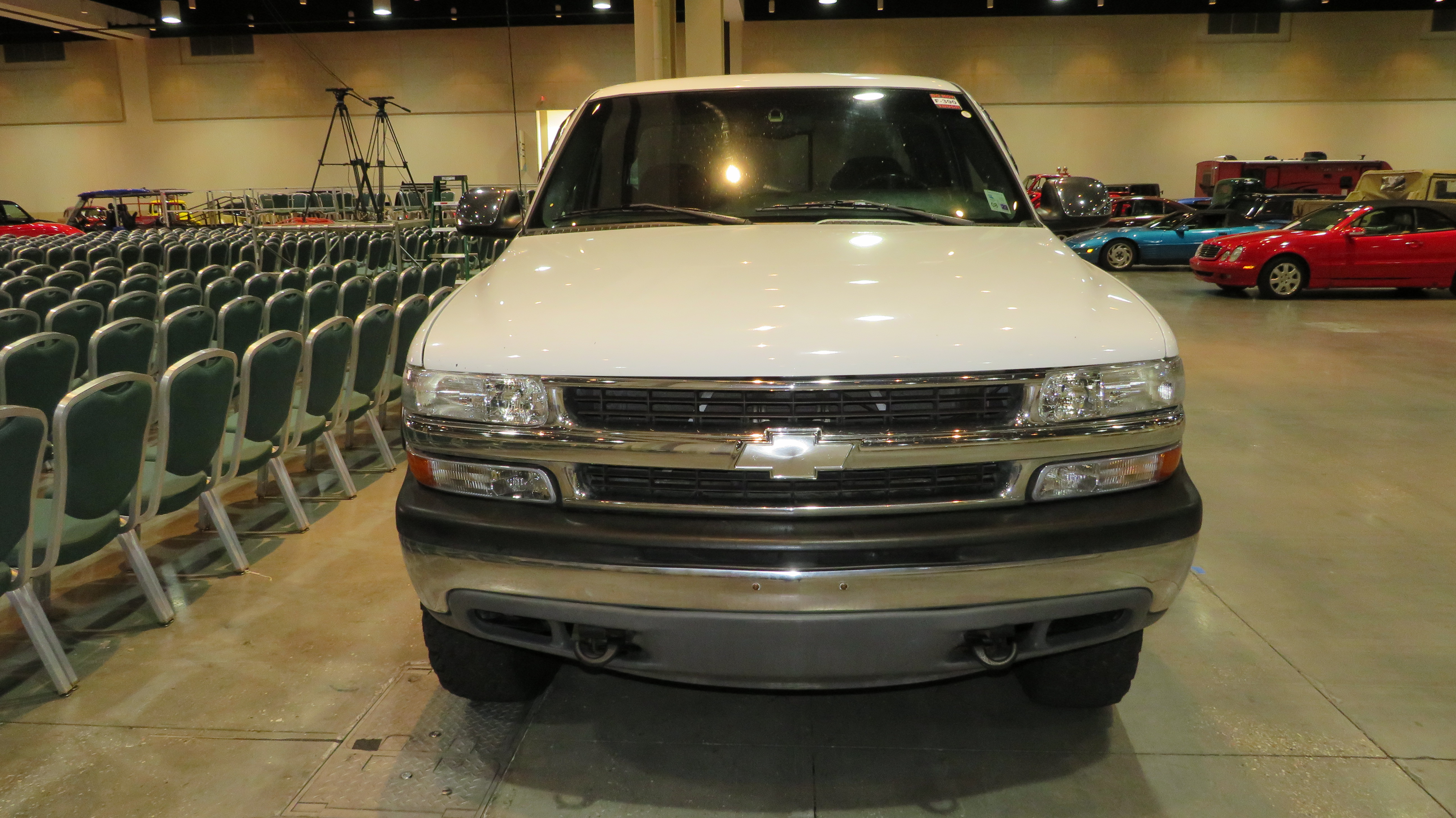 3rd Image of a 2000 CHEVROLET SILVERADO 1500 LS Z71