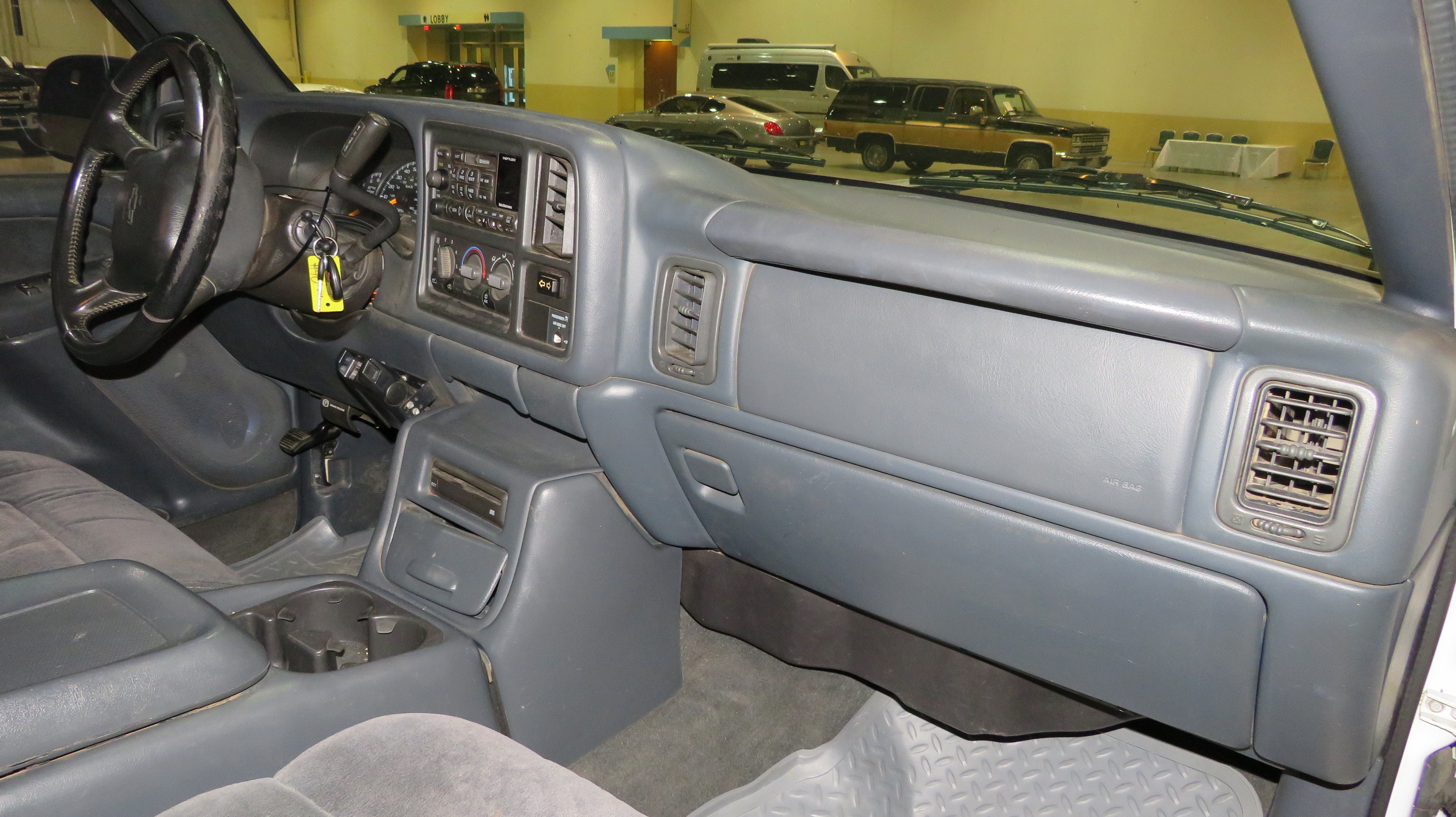 7th Image of a 2000 CHEVROLET SILVERADO 1500 LS Z71