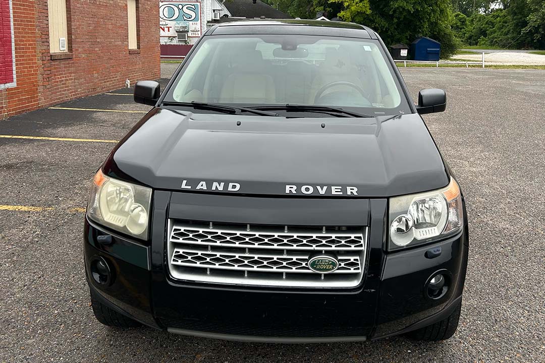 1st Image of a 2008 LAND ROVER LR2 HSE