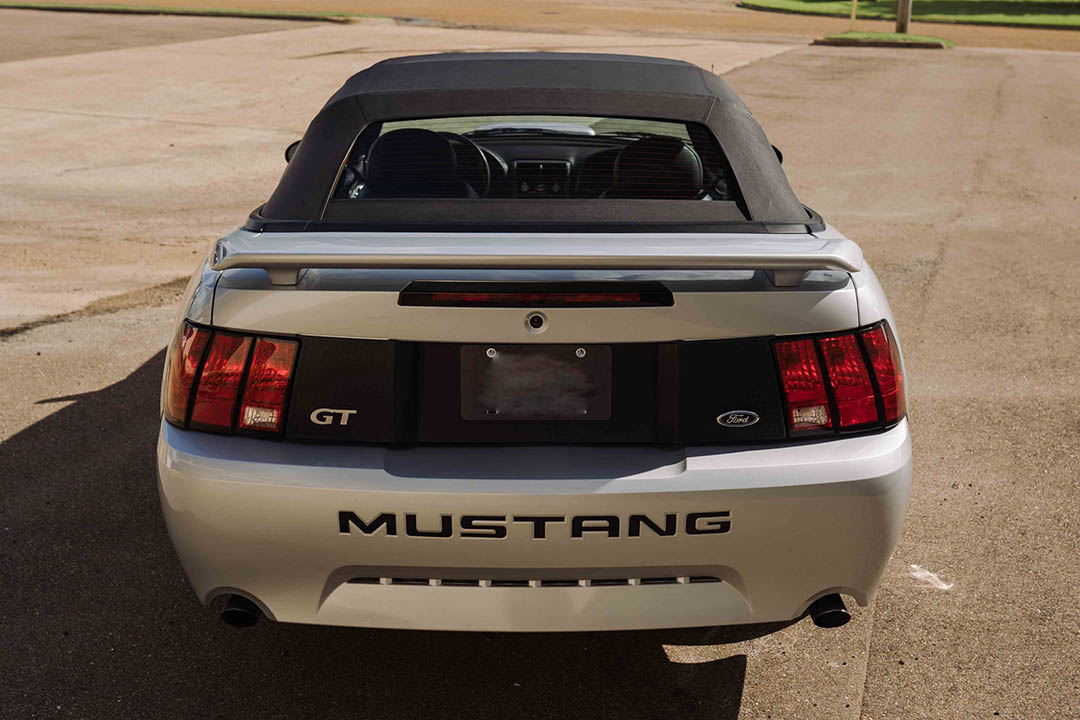 11th Image of a 2004 FORD MUSTANG