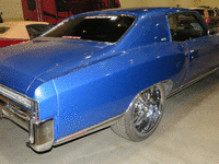 Image 2 of 13 of a 1972 CHEVROLET MONTE CARLO