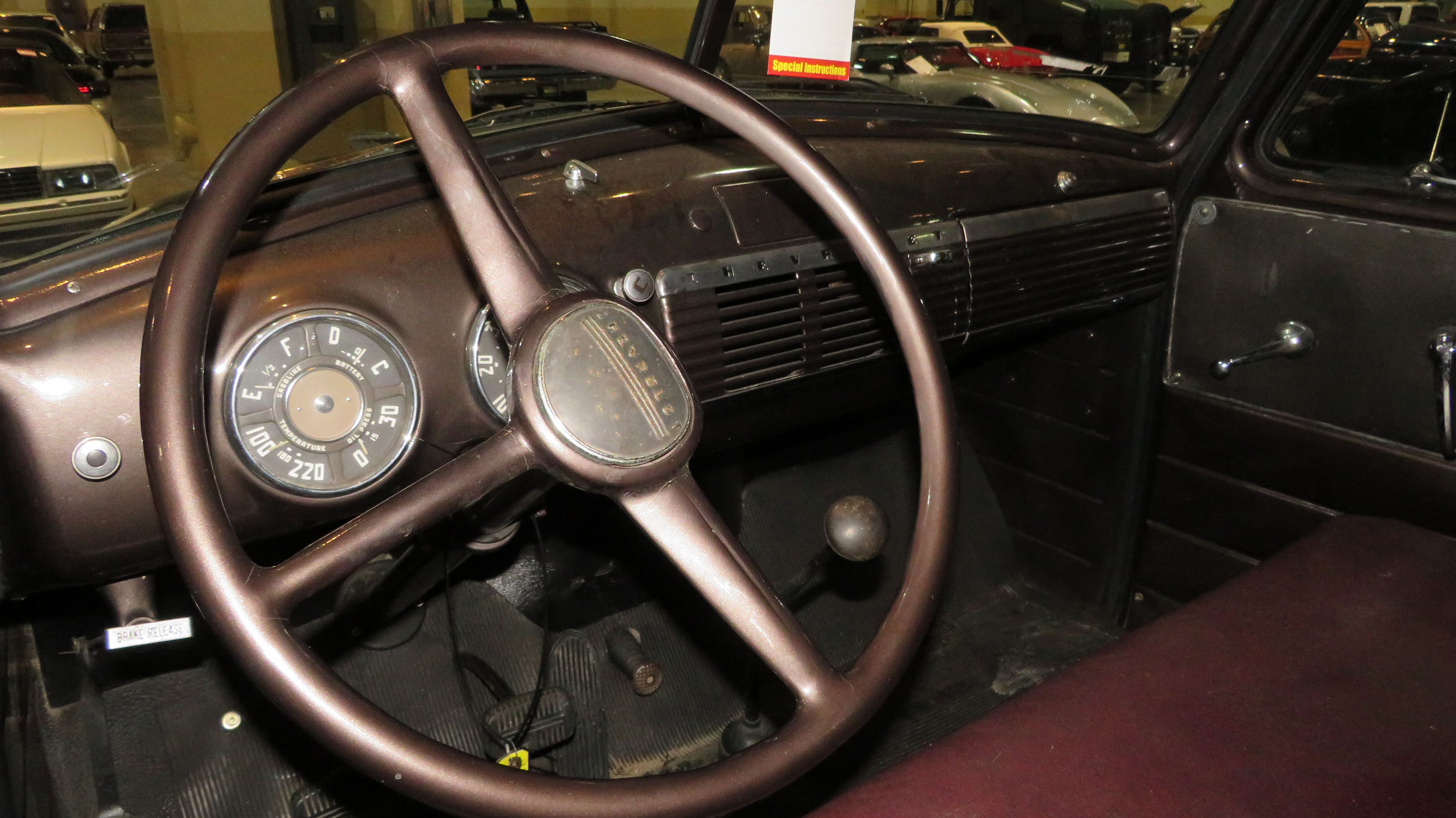 3rd Image of a 1951 CHEVROLET 3600