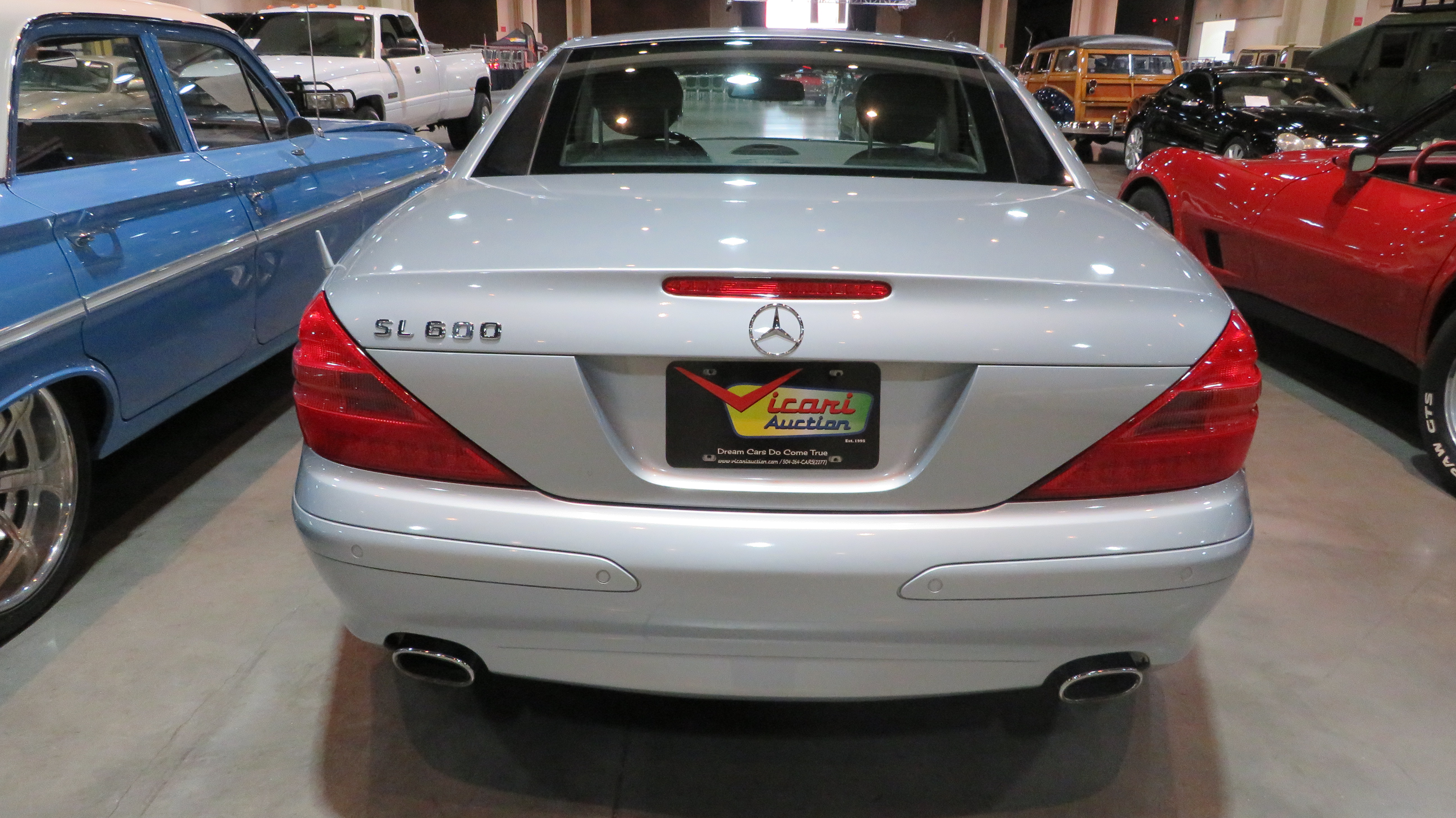 3rd Image of a 2004 MERCEDES-BENZ SL-CLASS SL600