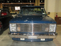 Image 3 of 12 of a 1987 CHEVROLET C10