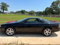 Image 4 of 9 of a 1999 CHEVROLET CAMARO Z28