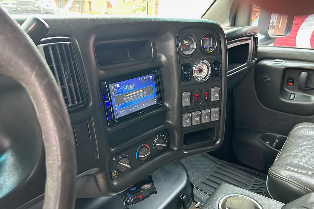 3rd Image of a 2006 CHEVROLET C4500 C