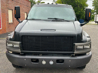 Image 2 of 7 of a 2006 CHEVROLET C4500 C