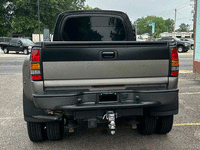 Image 3 of 7 of a 2006 CHEVROLET C4500 C