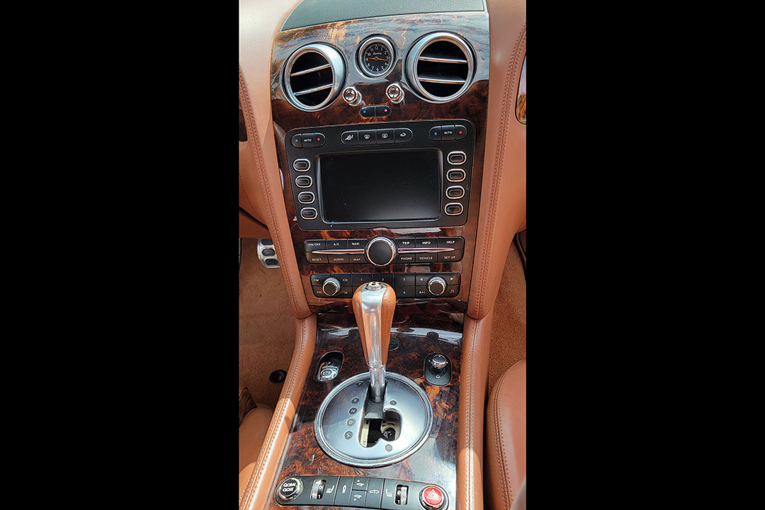 7th Image of a 2005 BENTLEY CONTINENTAL GT