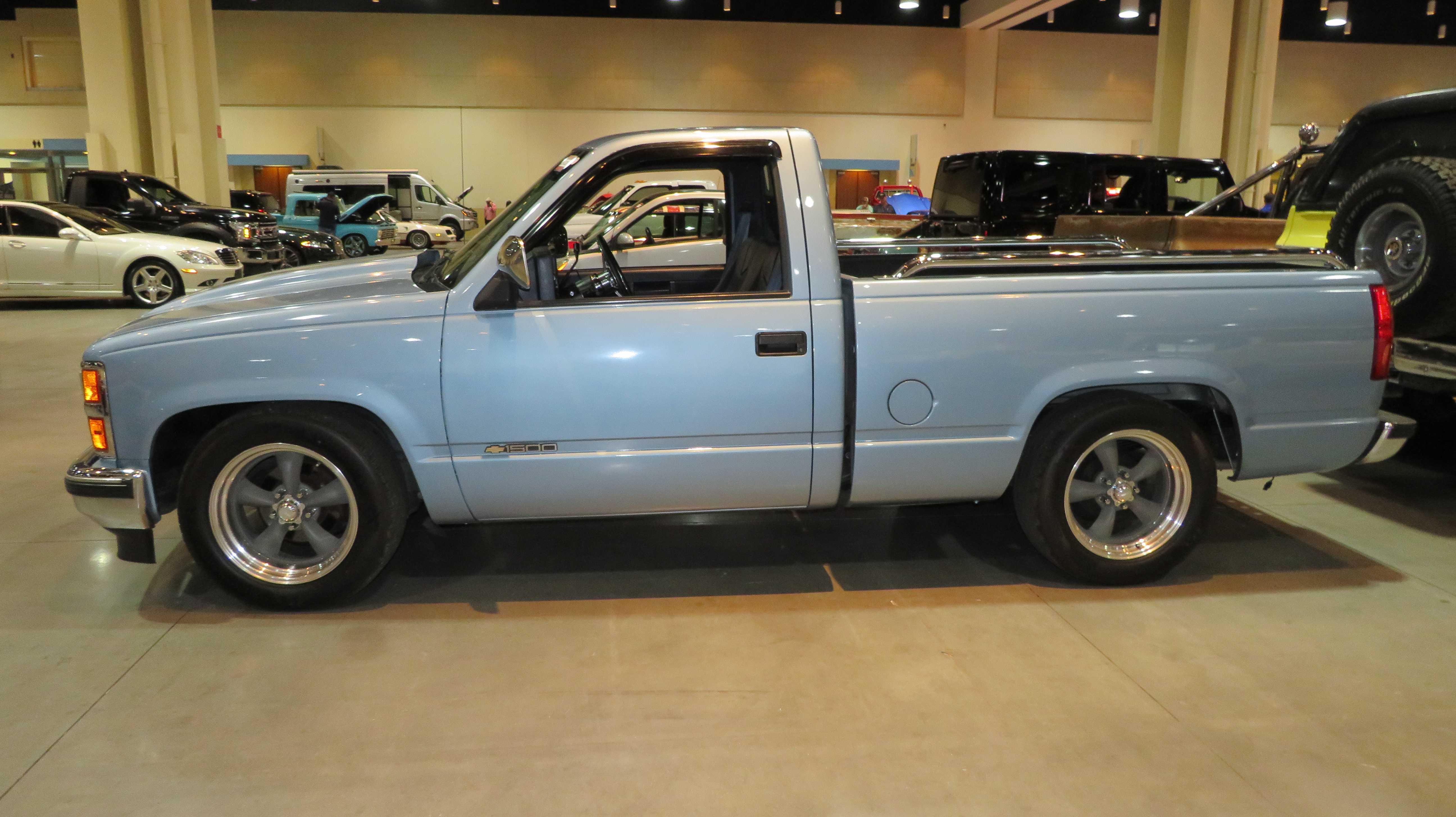 2nd Image of a 1989 CHEVROLET C1500