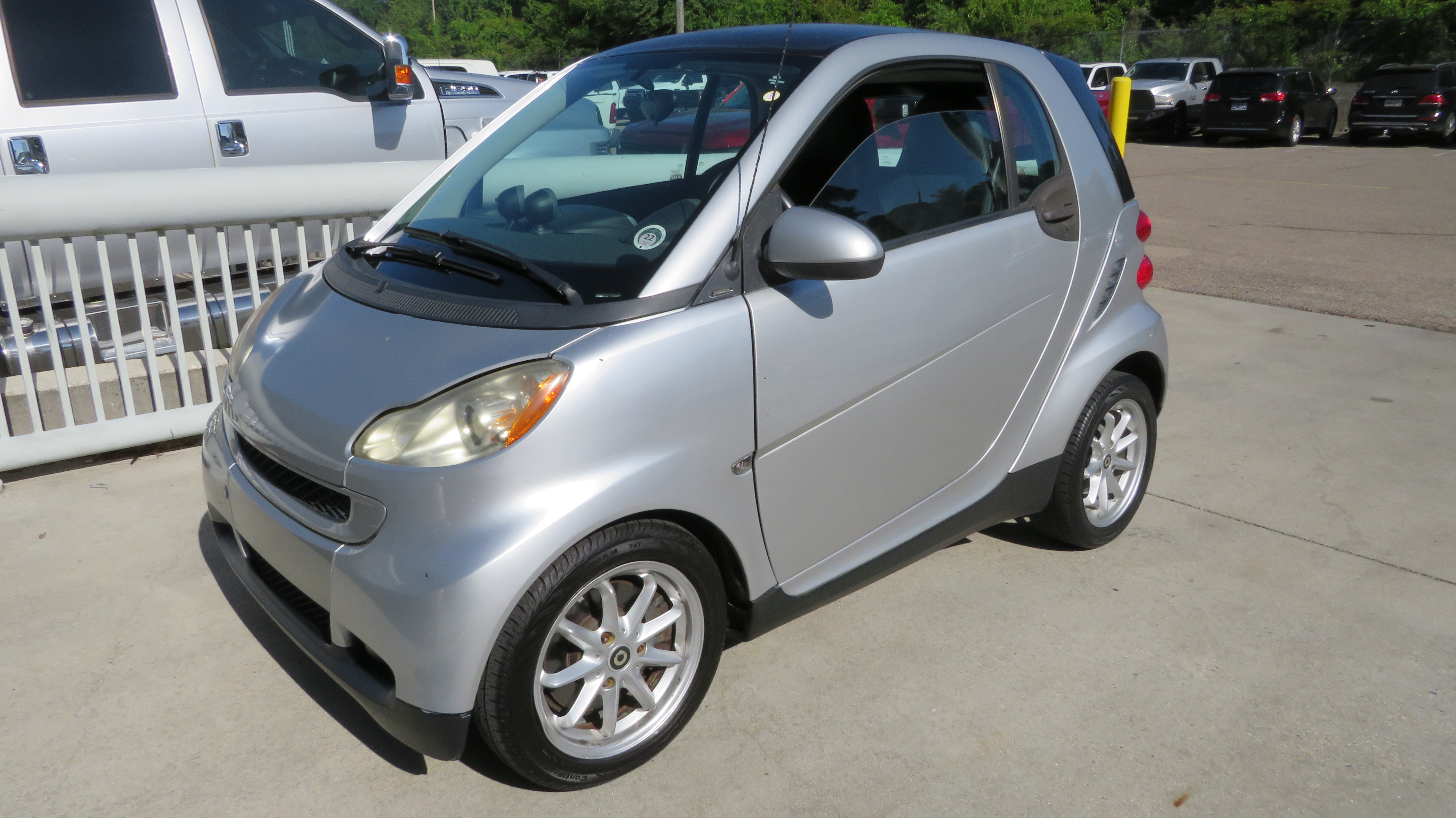 1st Image of a 2009 SMART FORTWO