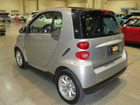 Image 9 of 11 of a 2009 SMART FORTWO