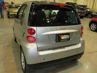 Image 10 of 11 of a 2009 SMART FORTWO