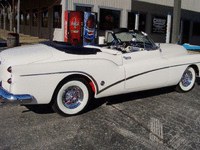 Image 4 of 10 of a 1953 BUICK SKYLARK