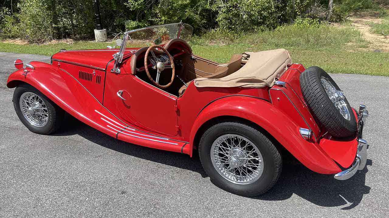 2nd Image of a 1954 MG TF ROADSTER