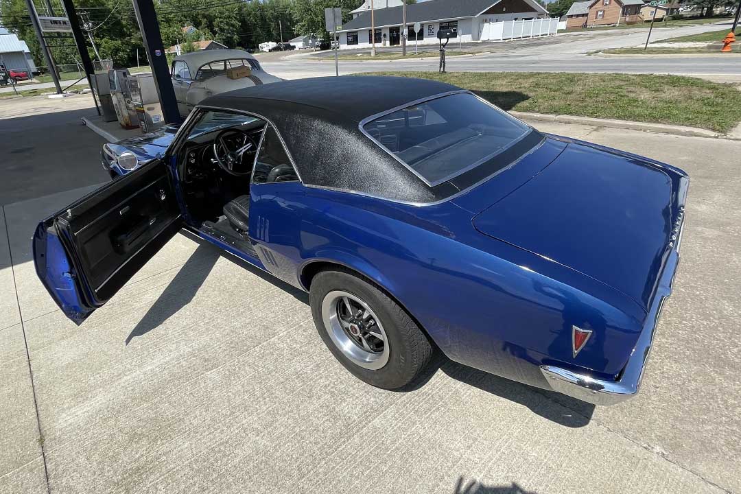 3rd Image of a 1968 PONTIAC FIREBIRD