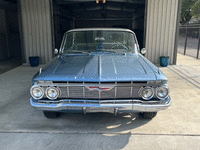 Image 3 of 9 of a 1961 CHEVROLET IMPALA