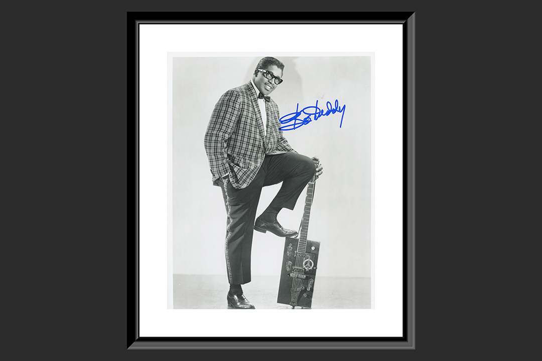 0th Image of a N/A BO DIDDLEY SIGNED PHOTO
