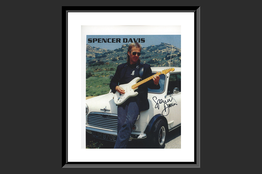 0th Image of a N/A SPENCER DAVIS SIGNED PHOTO