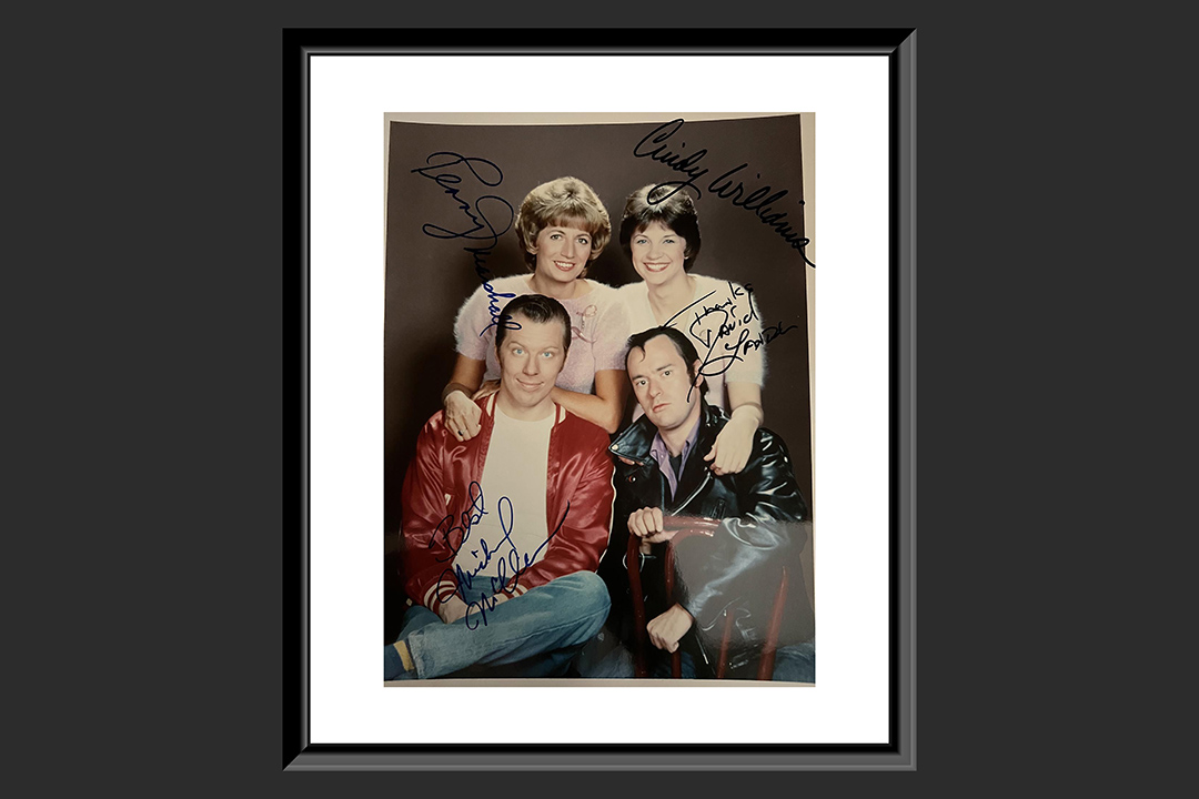 0th Image of a N/A LAVERNE & SHIRLEY CAST SIGNED PHOTO