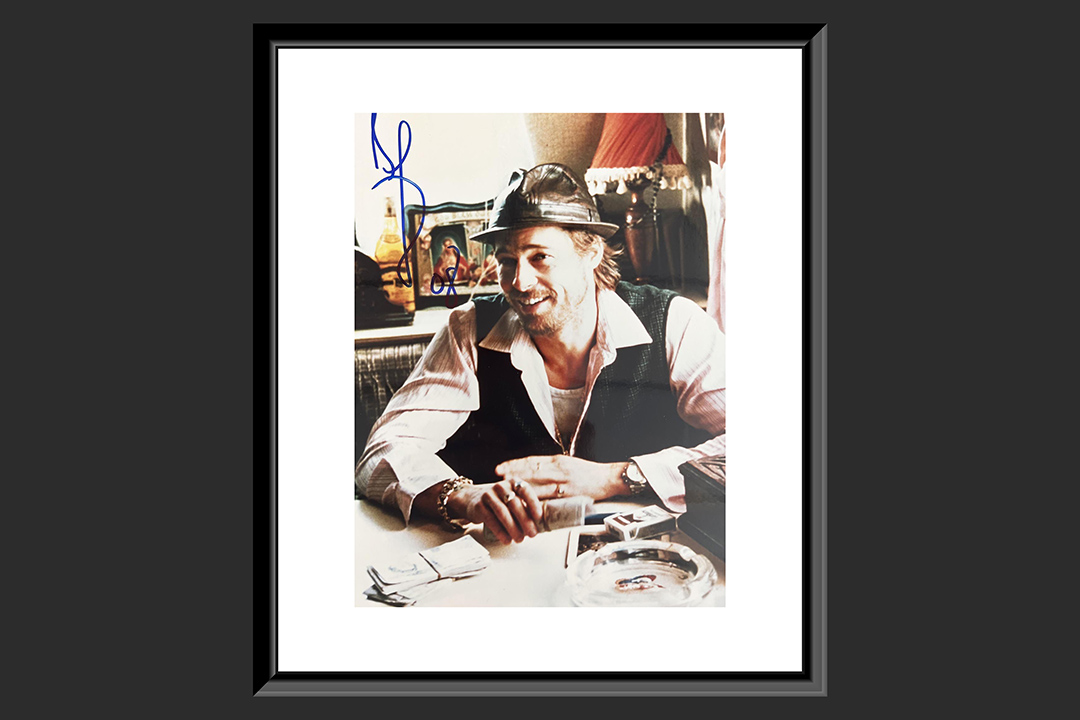 0th Image of a N/A BRAD PITT SIGNED PHOTO