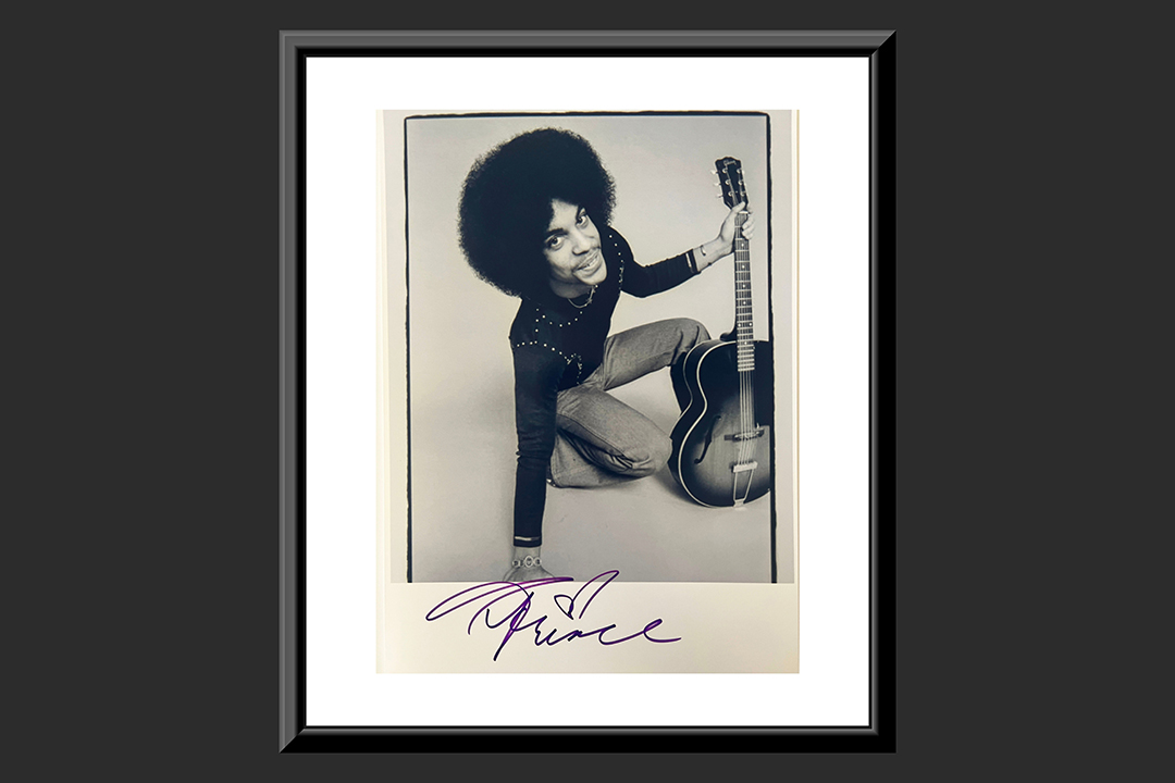 0th Image of a N/A PRINCE SIGNED PHOTO