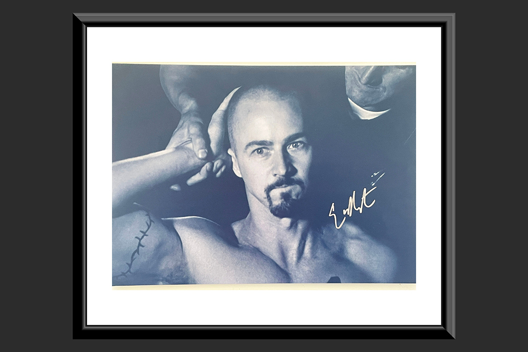 0th Image of a N/A AMERICAN HISTORY X EDWARD NORTON SIGNED MOVIE PHOTO