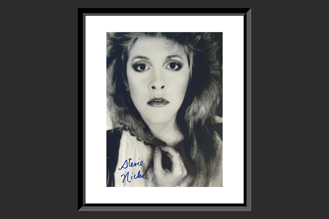 0th Image of a N/A STEVIE NICKS SIGNED PHOTO