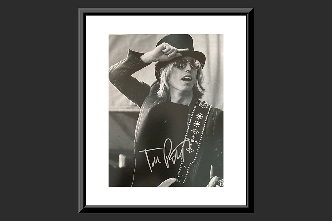 0th Image of a N/A TOM PETTY SIGNED PHOTO
