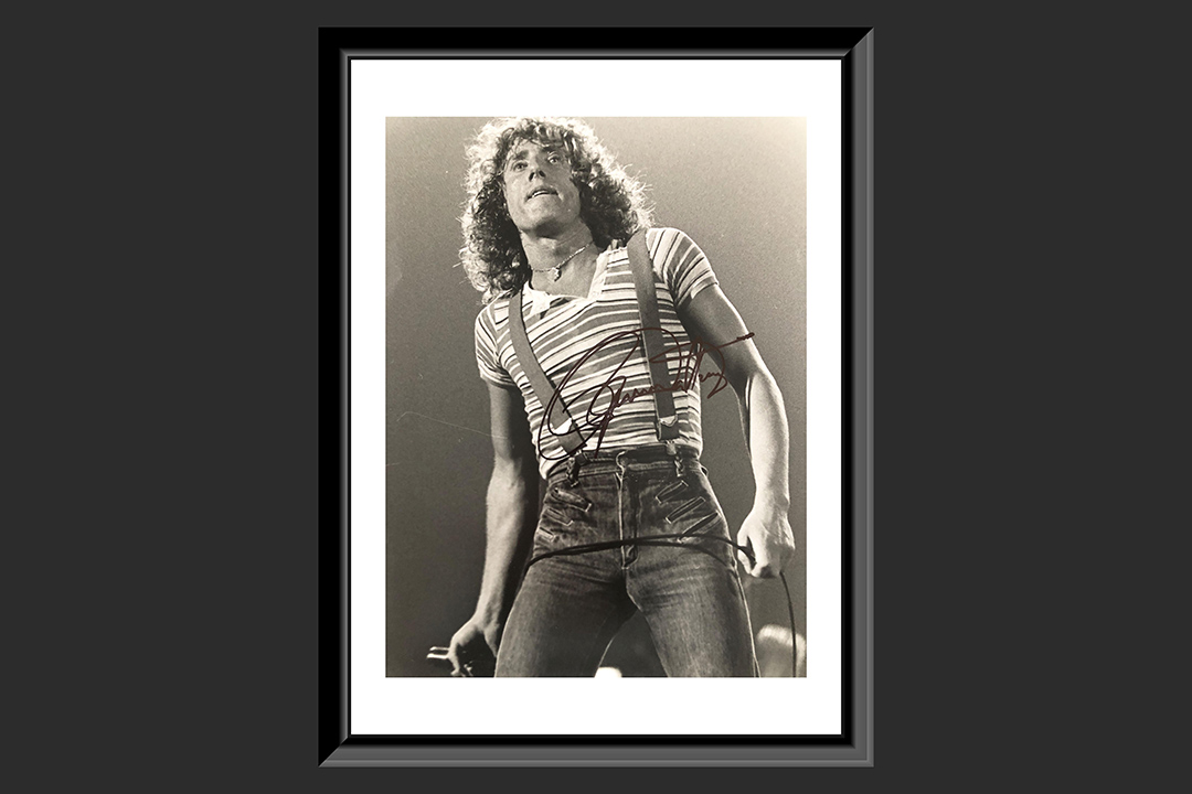0th Image of a N/A THE WHO ROGER DALTREY SIGNED