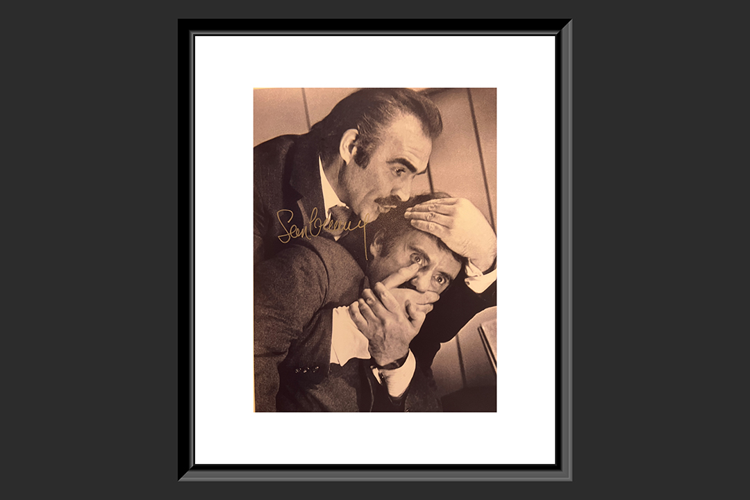 0th Image of a N/A SEAN CONNERY SIGNED PHOTO