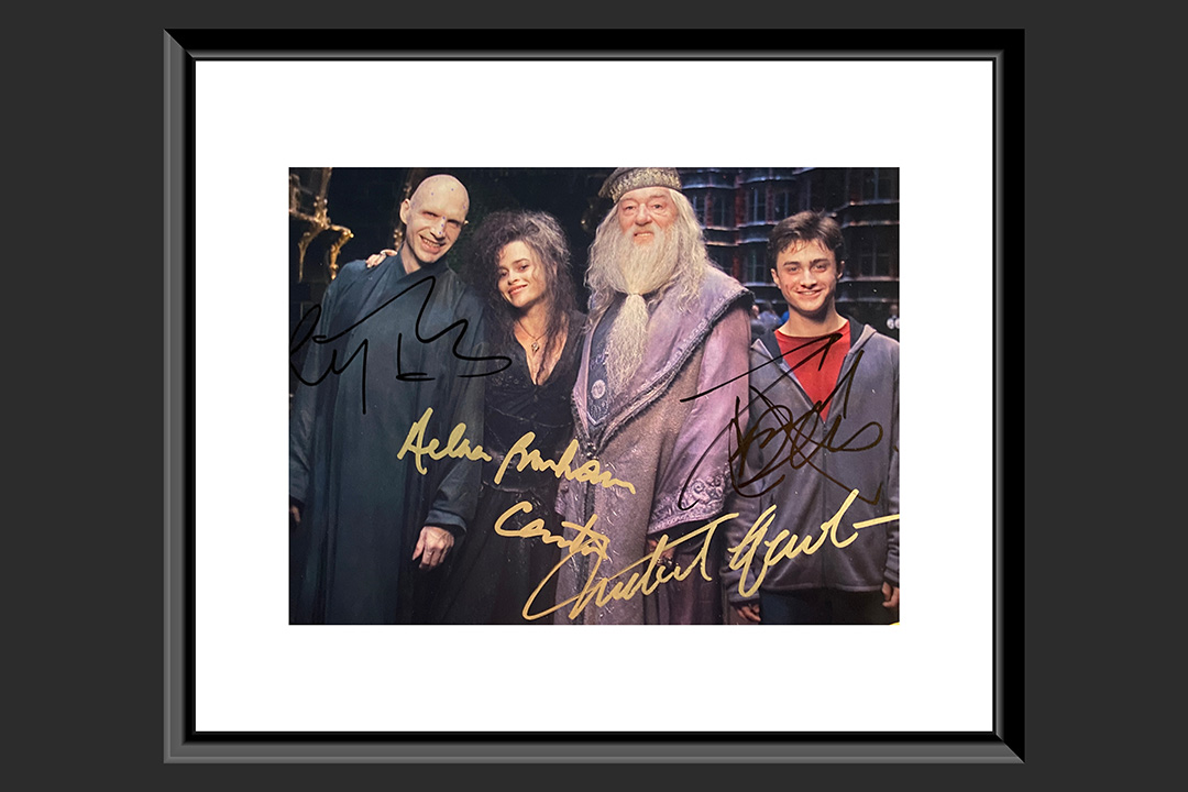 0th Image of a N/A HARRY POTTER SIGNED PHOTO