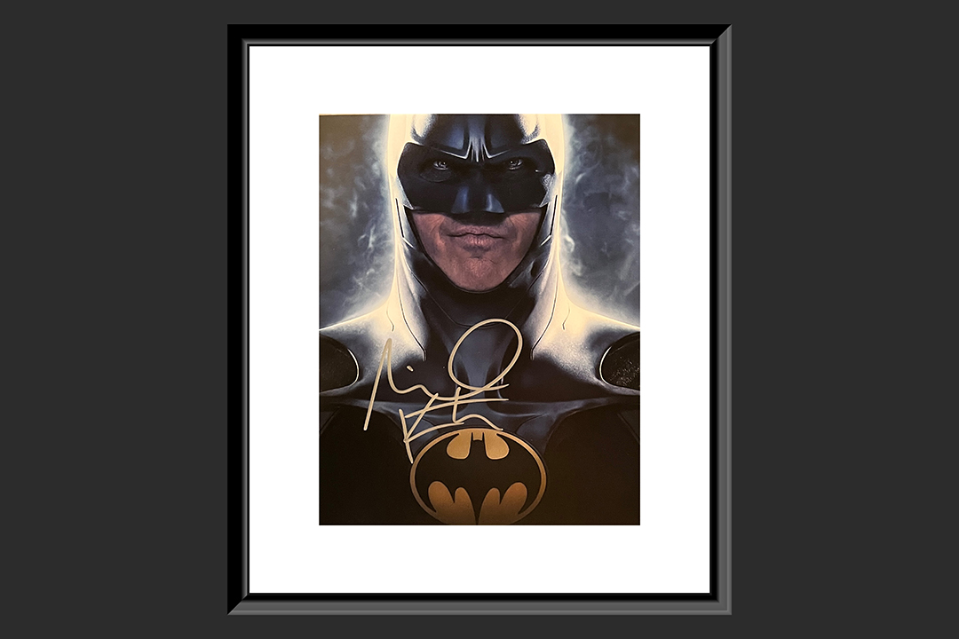 0th Image of a N/A BATMAN MICHAEL KEATON SIGNED PHOTO