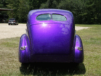 Image 6 of 17 of a 1940 FORD DELUXE