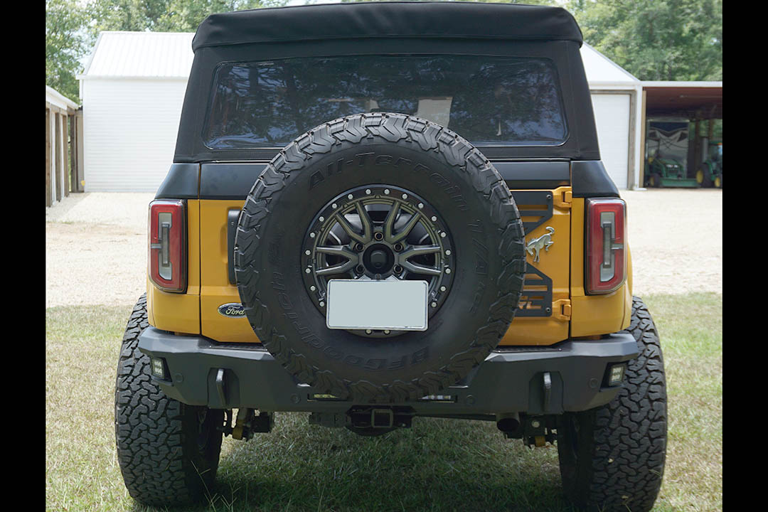 6th Image of a 2021 FORD BRONCO BADLANDS