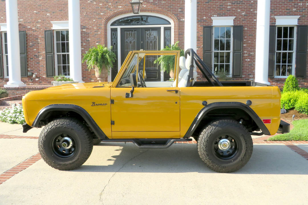 12th Image of a 1969 FORD BRONCO 4X4