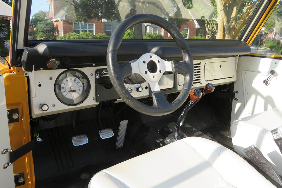 26th Image of a 1969 FORD BRONCO 4X4