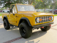 Image 4 of 35 of a 1969 FORD BRONCO 4X4