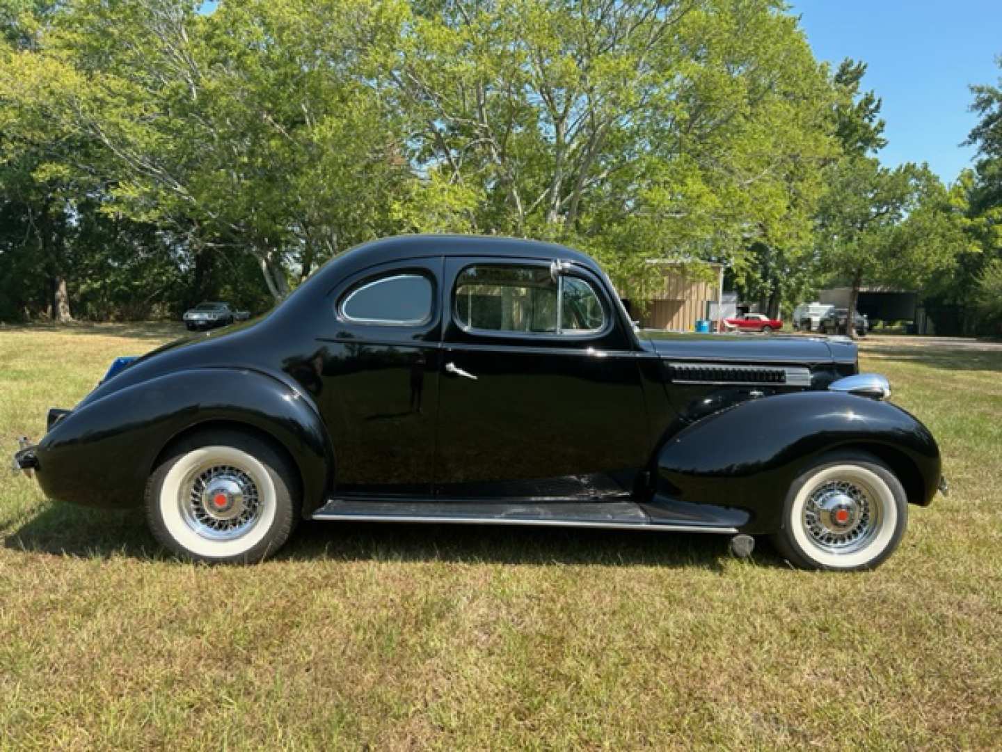 3rd Image of a 1939 PACKARD BUSN MAN