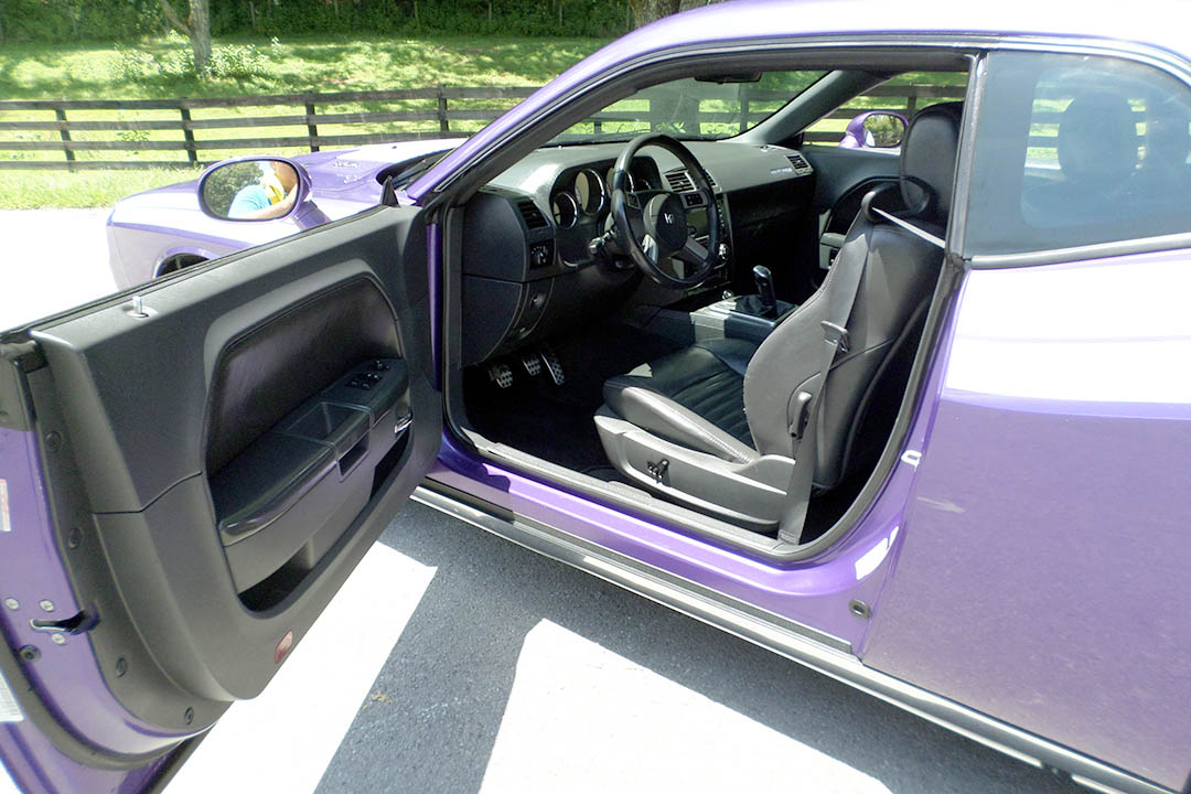 9th Image of a 2010 DODGE CHALLENGER R/T