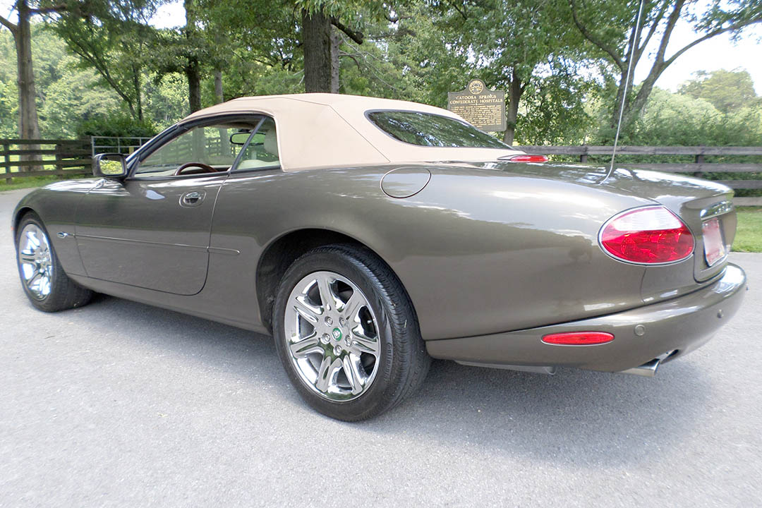 5th Image of a 2001 JAGUAR XK8 XK