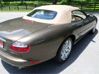 Image 9 of 16 of a 2001 JAGUAR XK8 XK