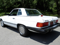 Image 4 of 12 of a 1987 MERCEDES-BENZ 560 560SL