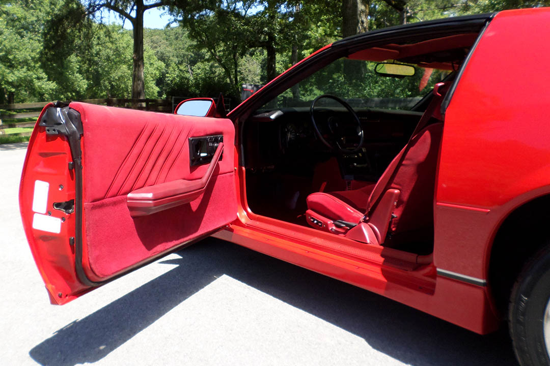 8th Image of a 1987 CHEVROLET CAMARO