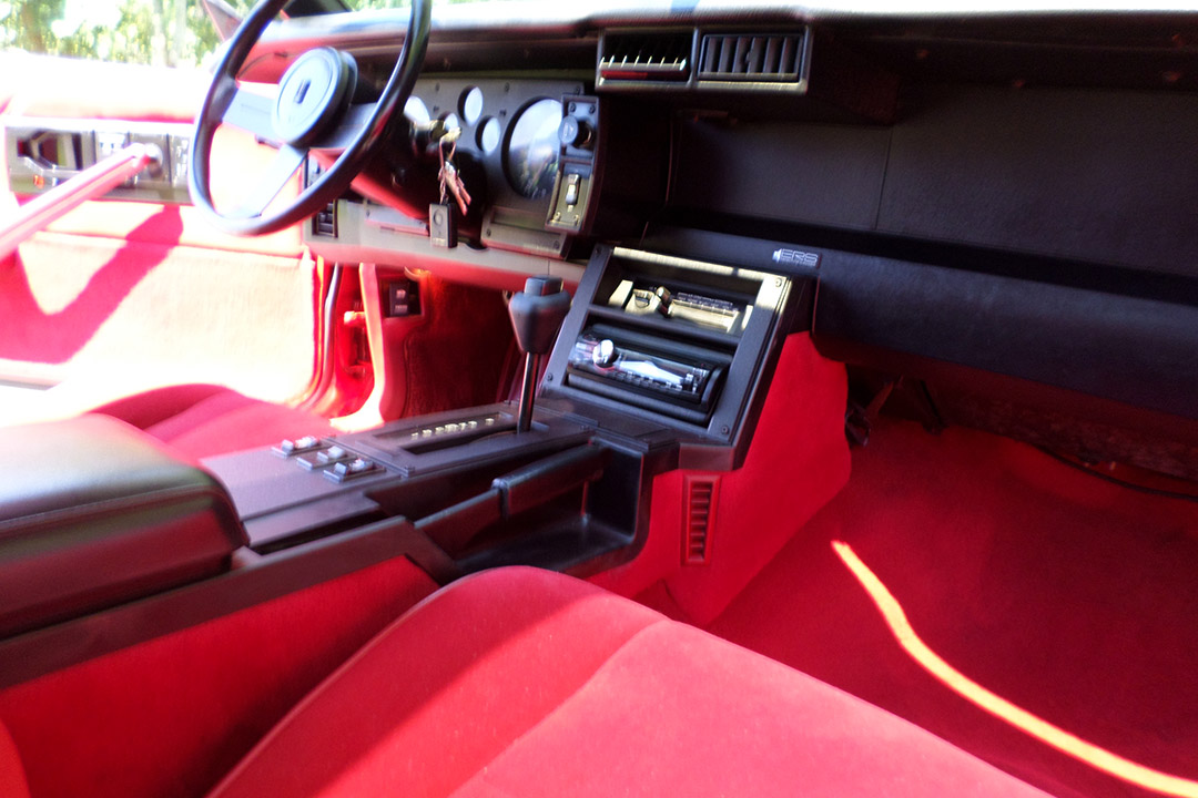 11th Image of a 1987 CHEVROLET CAMARO