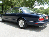 Image 8 of 23 of a 2002 JAGUAR XJ8 XJ VANDEN PLAS