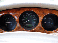 Image 19 of 23 of a 2002 JAGUAR XJ8 XJ VANDEN PLAS